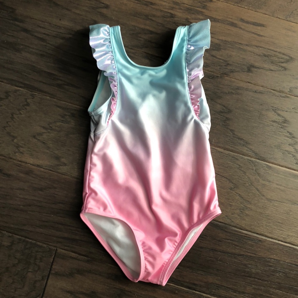 Girls swim suit size 4